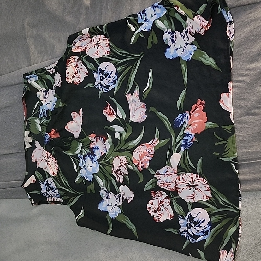 Woman's Sleeveless Top